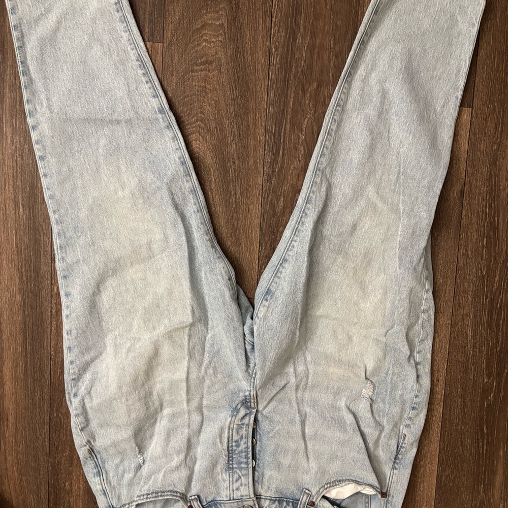 Old Navy Blue Skinny Jeans with Faded Wash and Zipper Fly